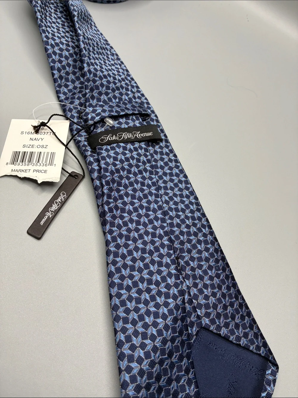Saks Fifth Avenue Blue Geometric Silk Necktie NEW WITH TAGS